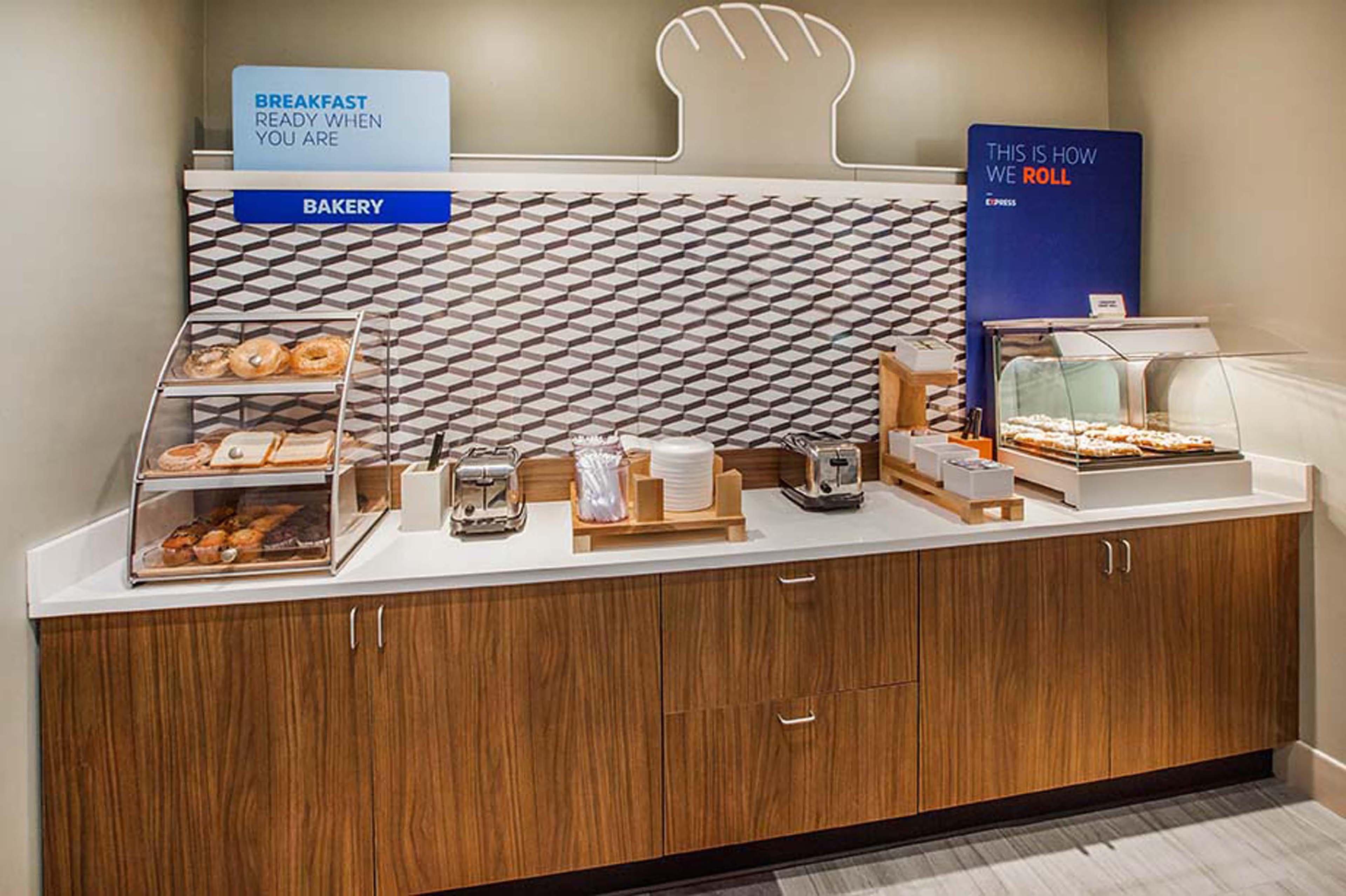 Holiday Inn Express Naperville By Ihg Exterior foto
