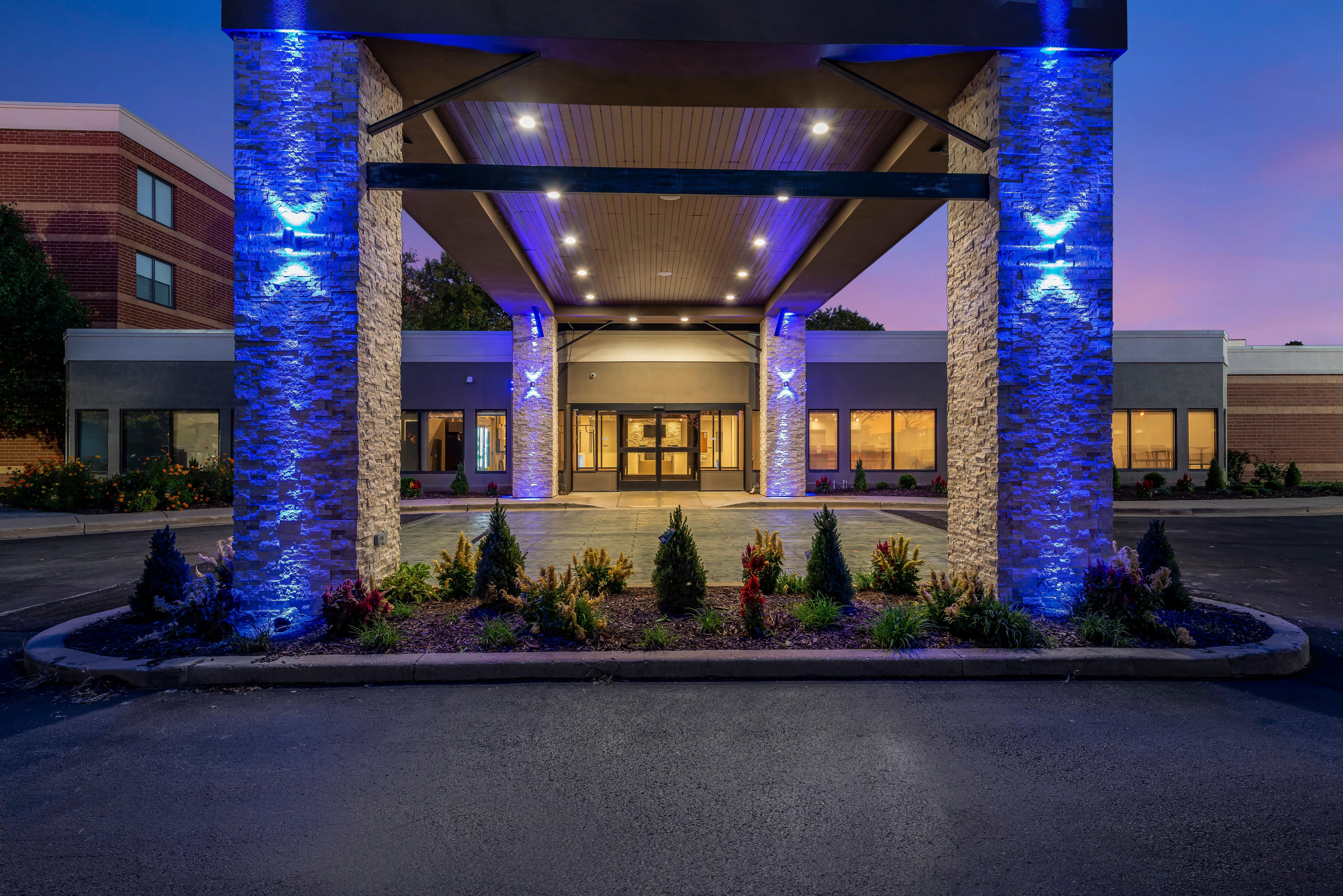Holiday Inn Express Naperville By Ihg Exterior foto