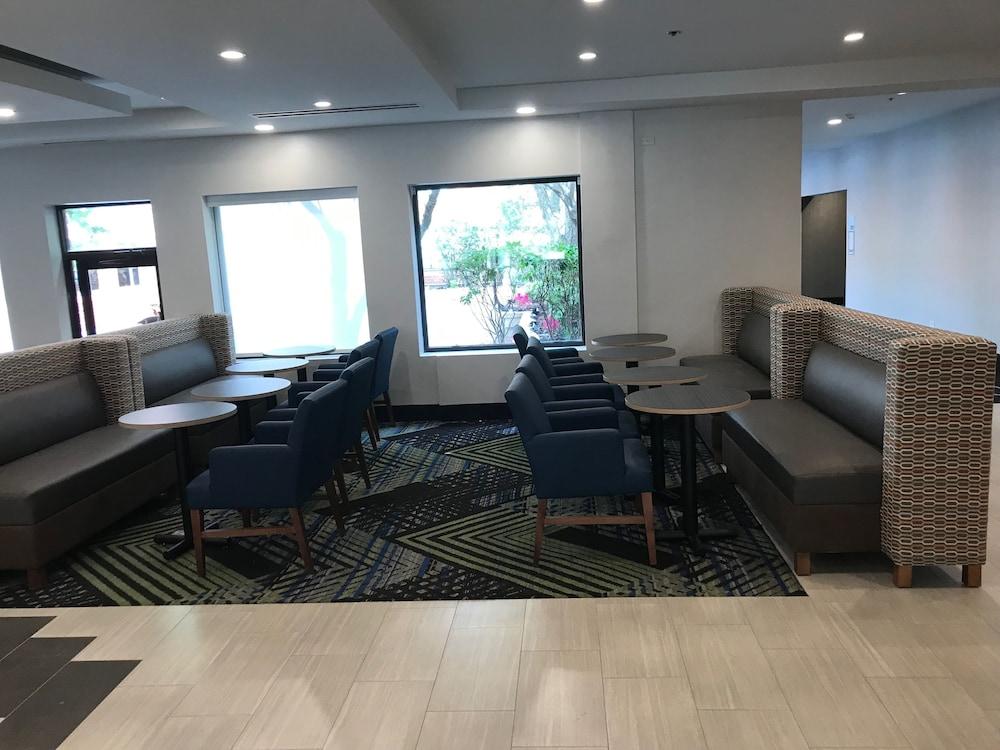 Holiday Inn Express Naperville By Ihg Exterior foto